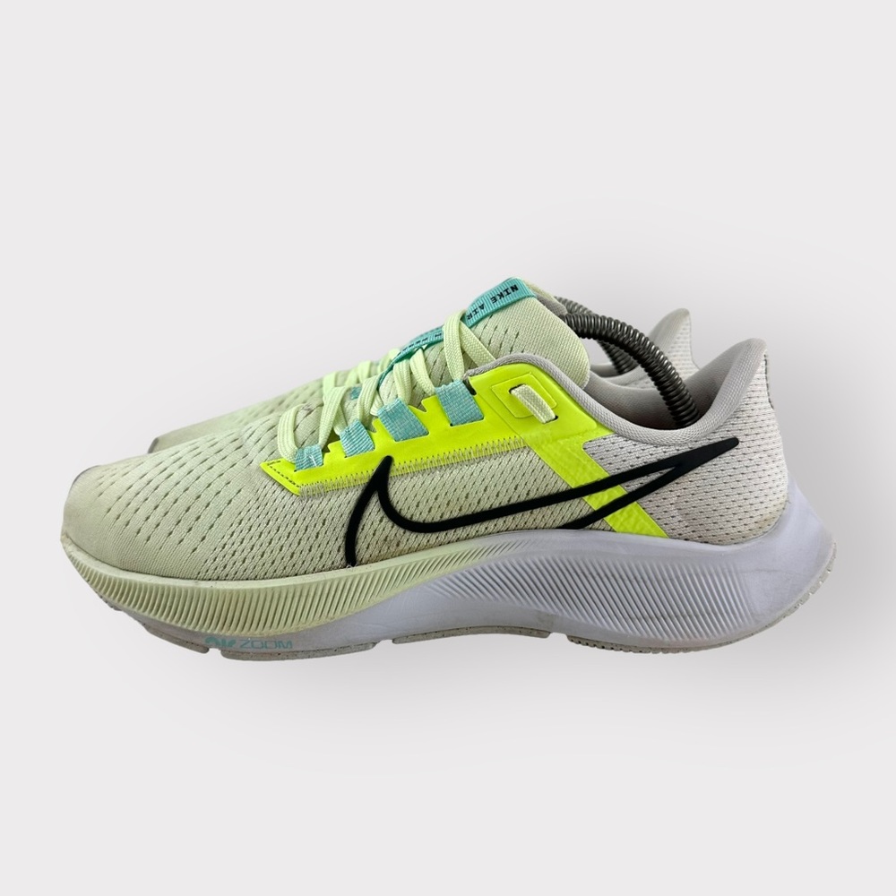 Nike Women’s Air Zoom Pegasus 38 Running Shoes